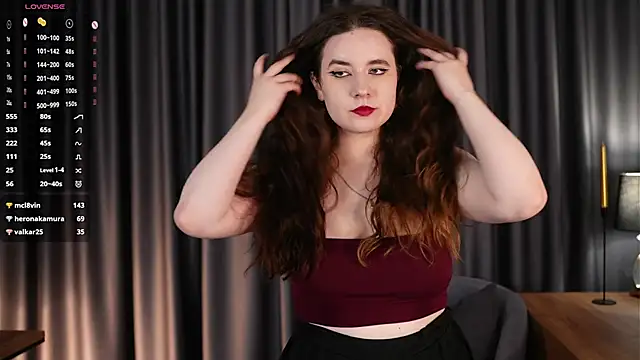 Snapshot of YuriFout chatting on 11/05/25, 11:13 YuriFout online show from 11/05/25, 11:13