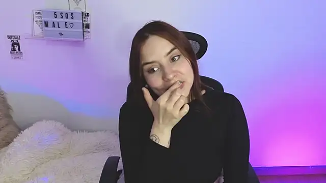 Emily Lindey online show from 02/21/26, 09:11