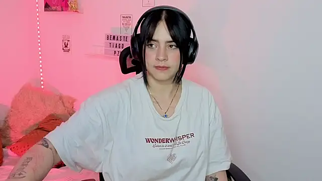 Emily Lindey online show from 03/24/26, 07:19