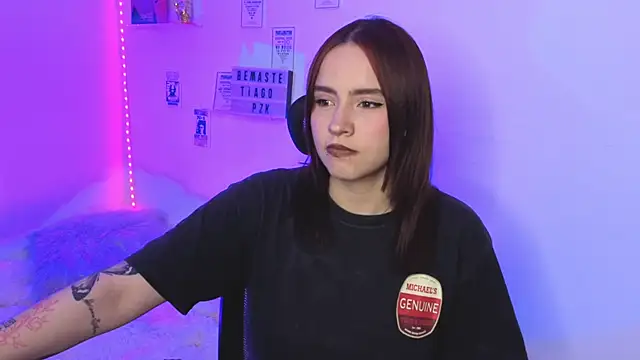 Emily Lindey online show from 02/26/26, 01:05