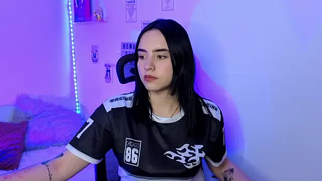 Emily Lindey online show from 03/08/26, 05:33