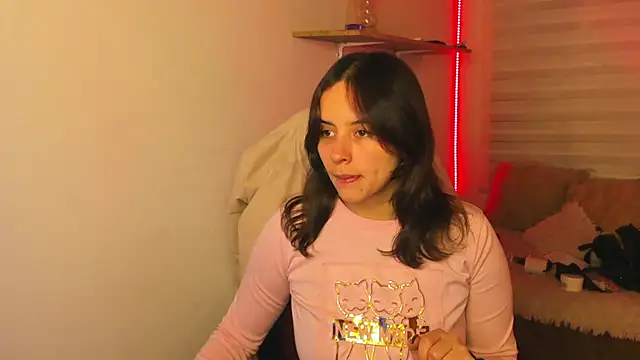 Emily Lindey online show from 11/10/25, 03:11