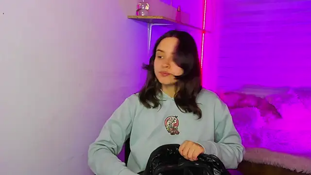 Emily Lindey online show from 11/29/25, 03:06