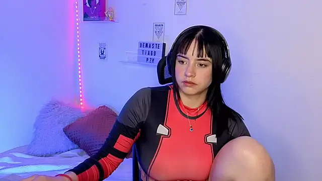 Emily Lindey online show from 03/27/26, 08:26