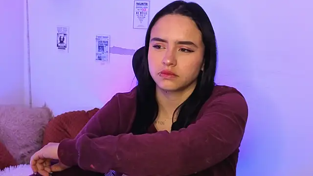 Emily Lindey online show from 04/15/26, 03:56