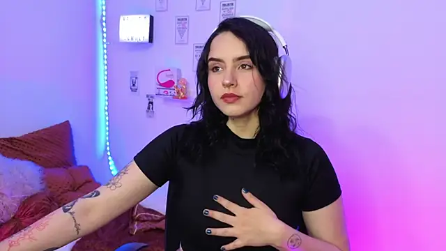 Emily Lindey online show from 02/06/26, 03:35