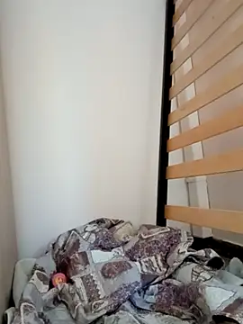 Snapshot of Cucco25 chatting on 11/12/25, 08:18 Cucco25 online show from 11/12/25, 08:18