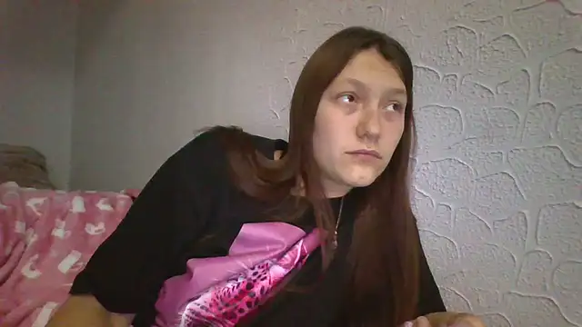 luna tt online show from 12/15/25, 08:14