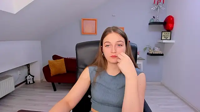 AnneWilsonn online show from 03/03/26, 12:12