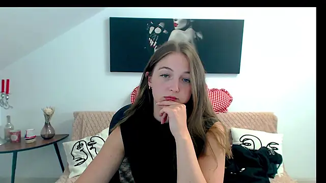 Snapshot of AnneWilsonn chatting on 06/16/26, 05:29 AnneWilsonn online show from 06/16/26, 05:29