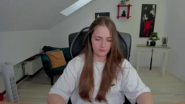 AnneWilsonn online show from 05/12/26, 04:53