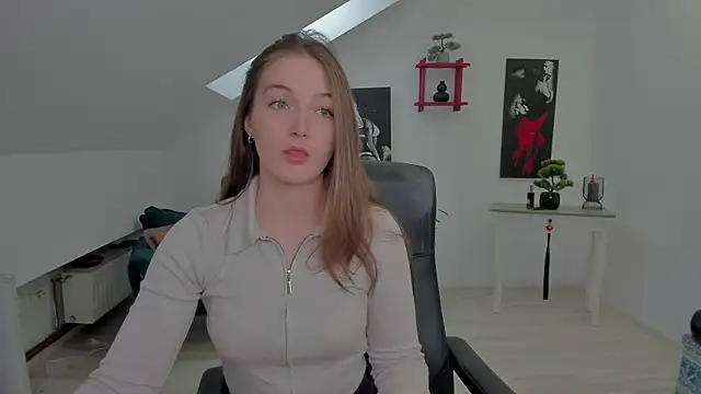 AnneWilsonn online show from 05/13/26, 08:43