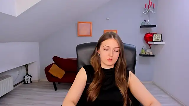 AnneWilsonn online show from 03/24/26, 12:16