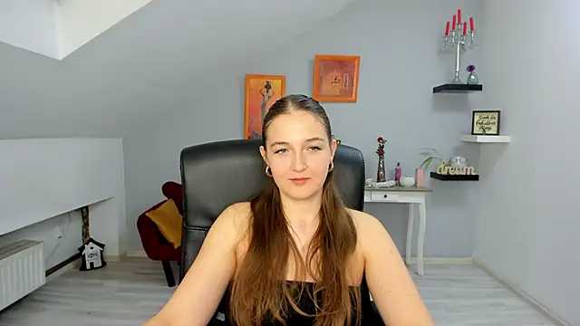 AnneWilsonn online show from 11/13/25, 01:15