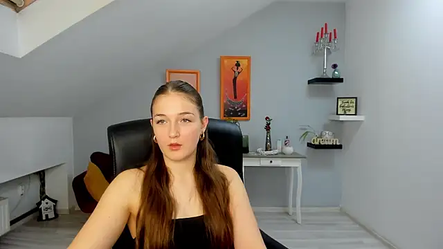 AnneWilsonn online show from 12/01/25, 12:06