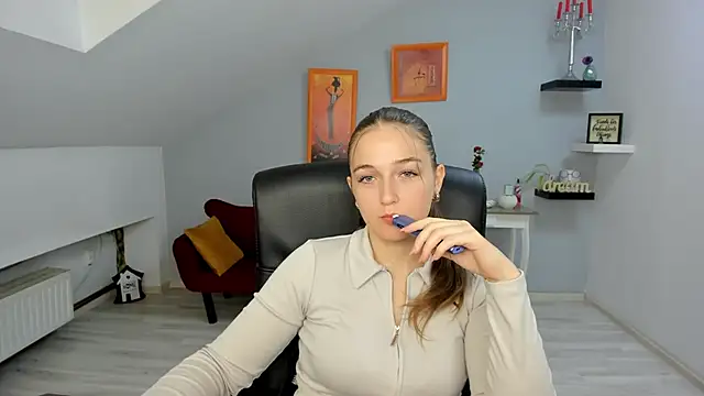 AnneWilsonn online show from 10/24/25, 11:20