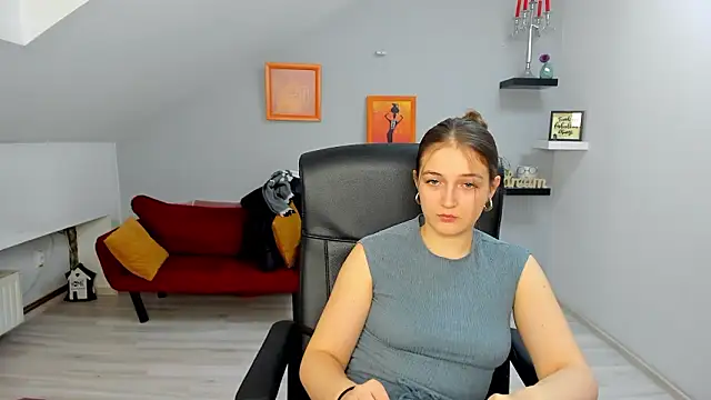 AnneWilsonn online show from 02/09/26, 12:14