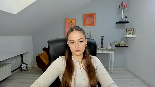 AnneWilsonn online show from 10/22/25, 10:47