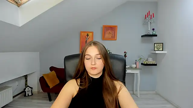 AnneWilsonn online show from 11/03/25, 12:42