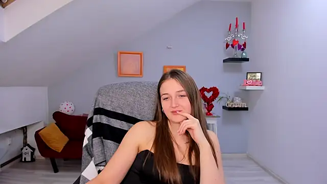 AnneWilsonn online show from 02/13/26, 04:29