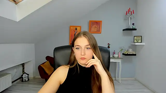 AnneWilsonn online show from 11/07/25, 12:10