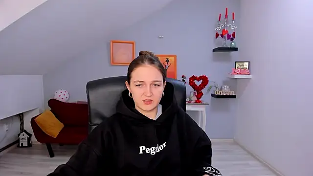 AnneWilsonn online show from 02/12/26, 01:22