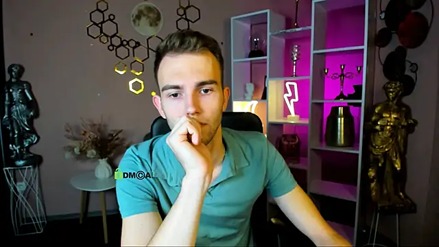 Snapshot of astren_villo chatting on 12/20/25, 08:12 astren villo online show from 12/20/25, 08:12