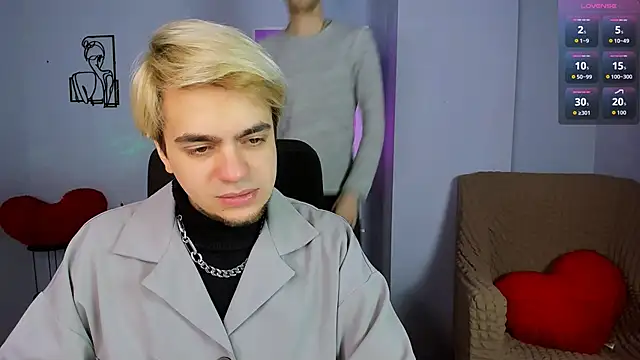 Snapshot of astren_villo chatting on 11/15/25, 10:08 astren villo online show from 11/15/25, 10:08