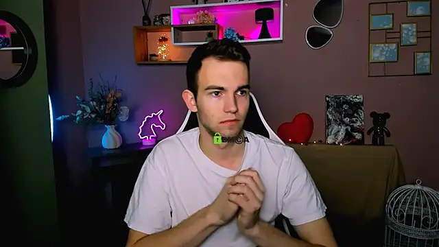 astren villo online show from 03/10/26, 07:01