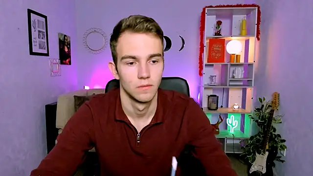 astren villo online show from 03/31/26, 05:42