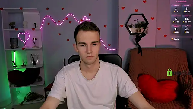 Snapshot of astren_villo chatting on 02/26/26, 03:56 astren villo online show from 02/26/26, 03:56