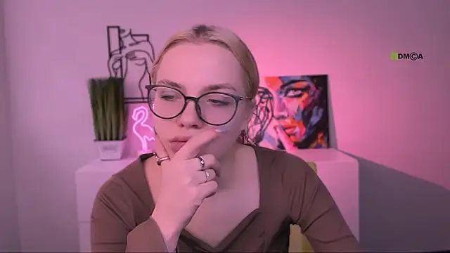 sendi cais online show from 11/17/25, 07:56