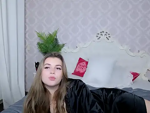 Samantha Cole online show from 12/20/25, 10:18