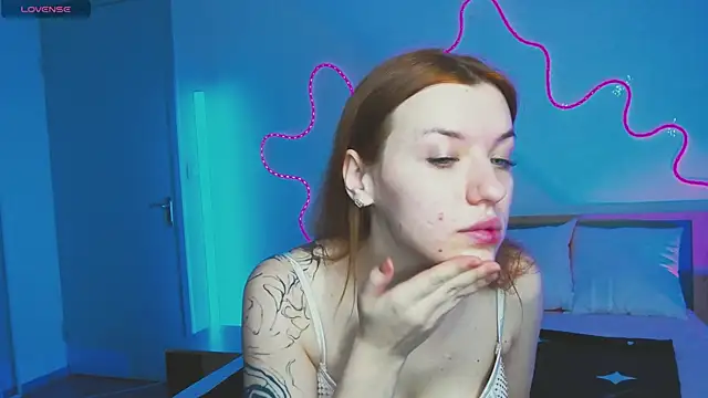 MeganNewCat online show from 12/01/25, 01:34