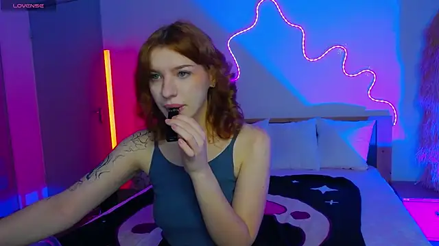 MeganNewCat online show from 11/20/25, 01:34