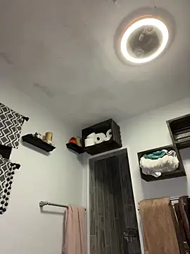 queenkelly1234 online show from 10/29/25, 03:22