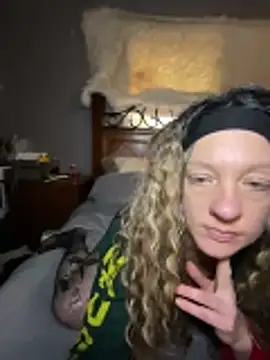 queenkelly1234 online show from 12/18/25, 05:17