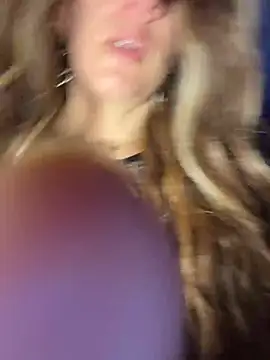 queenkelly1234 online show from 12/04/25, 03:00