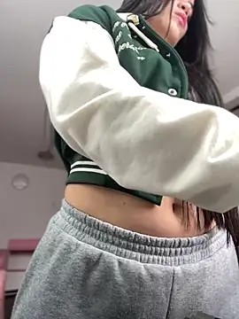 PamelaJonsom  online show from 05/11/26, 11:11