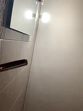 La-Gatiita-trans online show from 11/17/25, 11:09