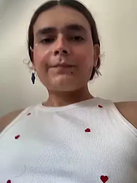 La-Gatiita-trans online show from 10/21/25, 04:17