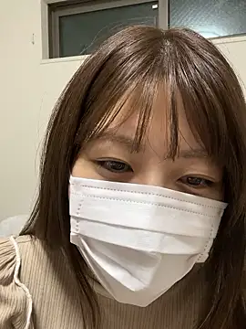 ichika 2  online show from 10/19/25, 12:41