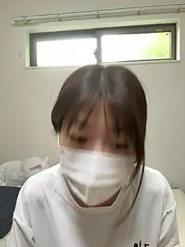 ichika 2  online show from 10/17/25, 11:39