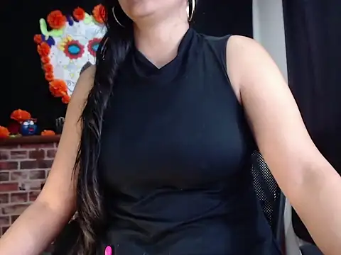 Lucyy Naugthy online show from 11/17/25, 01:26