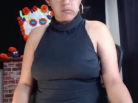 Lucyy Naugthy online show from 11/15/25, 01:15