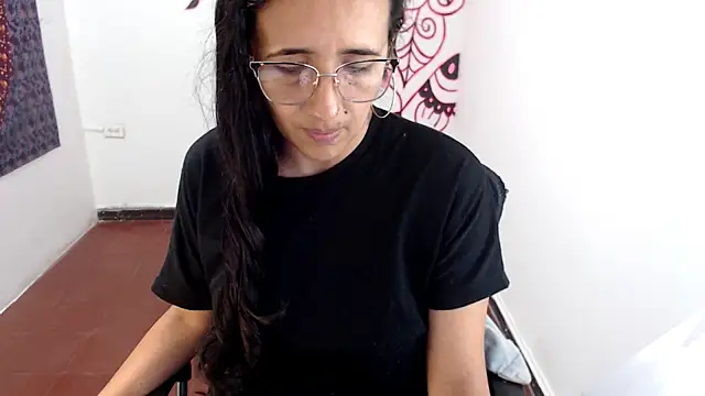 Lucyy Naugthy online show from 03/31/26, 01:46