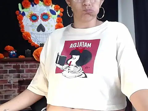 Lucyy Naugthy online show from 11/14/25, 01:15