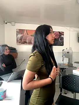 Nahomy cute1 online show from 11/06/25, 08:46