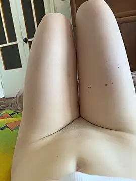 JuicyGamess online show from 04/11/26, 07:45