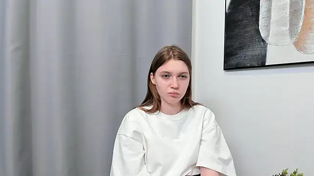 Snapshot of RoslynArcuo chatting on 10/18/25, 05:15 RoslynArcuo online show from 10/18/25, 05:15
